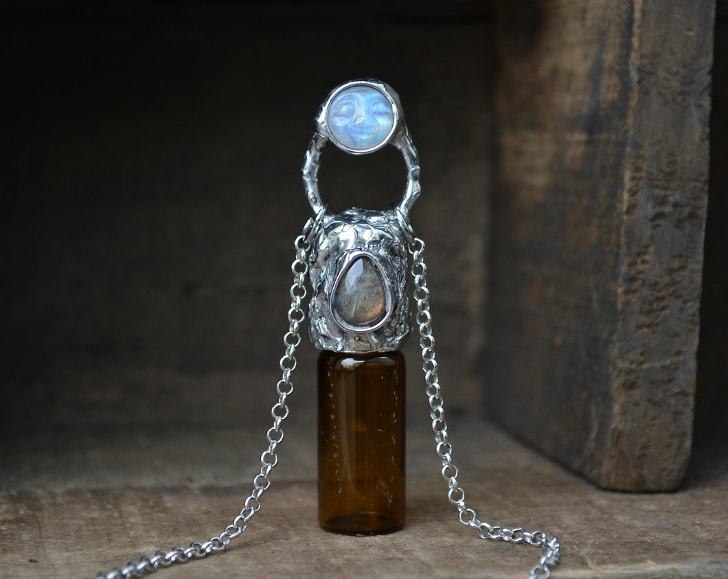 Man in Moonstone Labradorite Rollerball