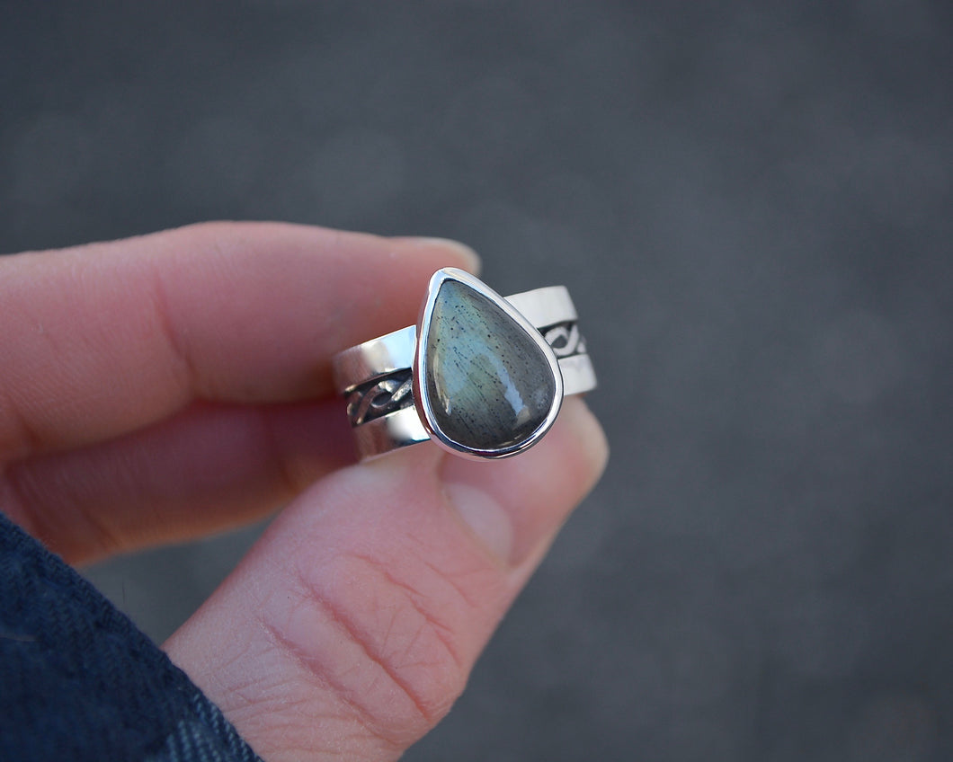 Labradorite Braided Wide Band Ring // Size 7