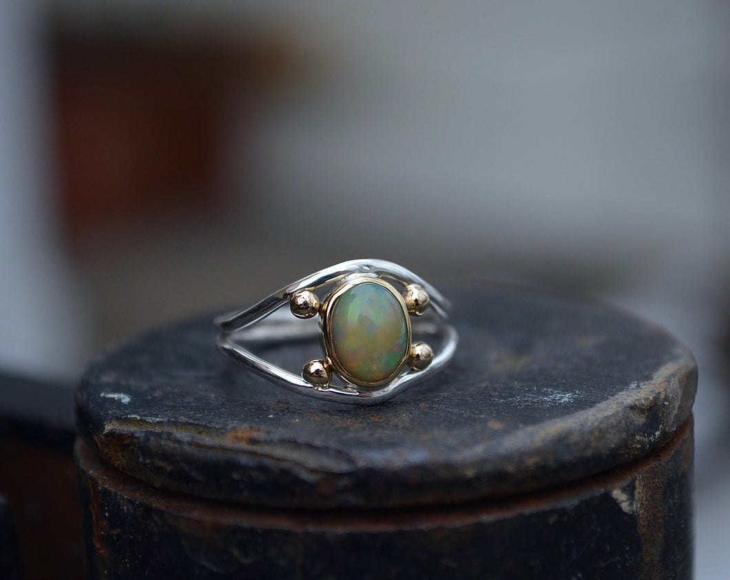 Four Points Opal Ring // Size 6.5
