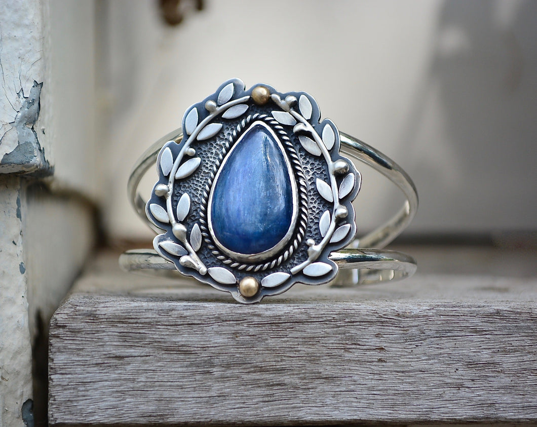 Kyanite Olive Branch Cuff