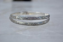 Pattern Floral Bangle Bracelet