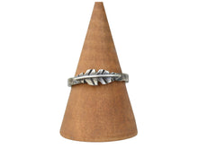 Mini Feather Ring