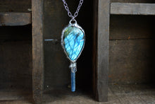 Labradorite Kyanite Wand Necklace