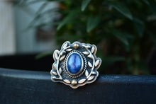 Kyanite Olive Branch Ring // Size 8
