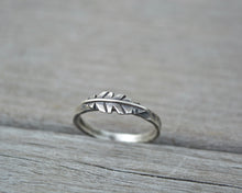 Mini Feather Ring