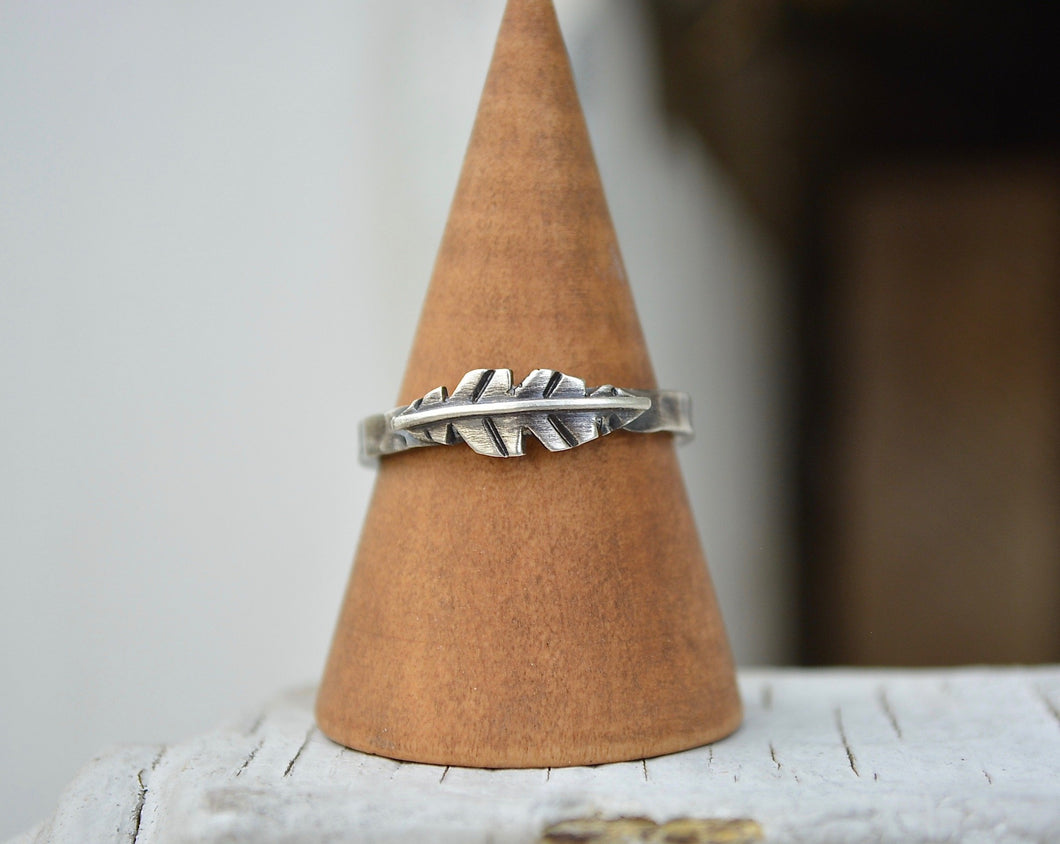 Mini Feather Ring