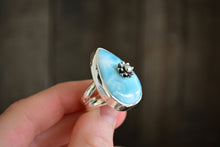 Larimar Daisy Ring // Size 6.75