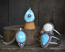 Larimar Daisy Ring // Size 6.75