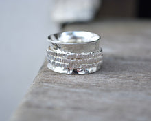 Hammered Spinner Ring