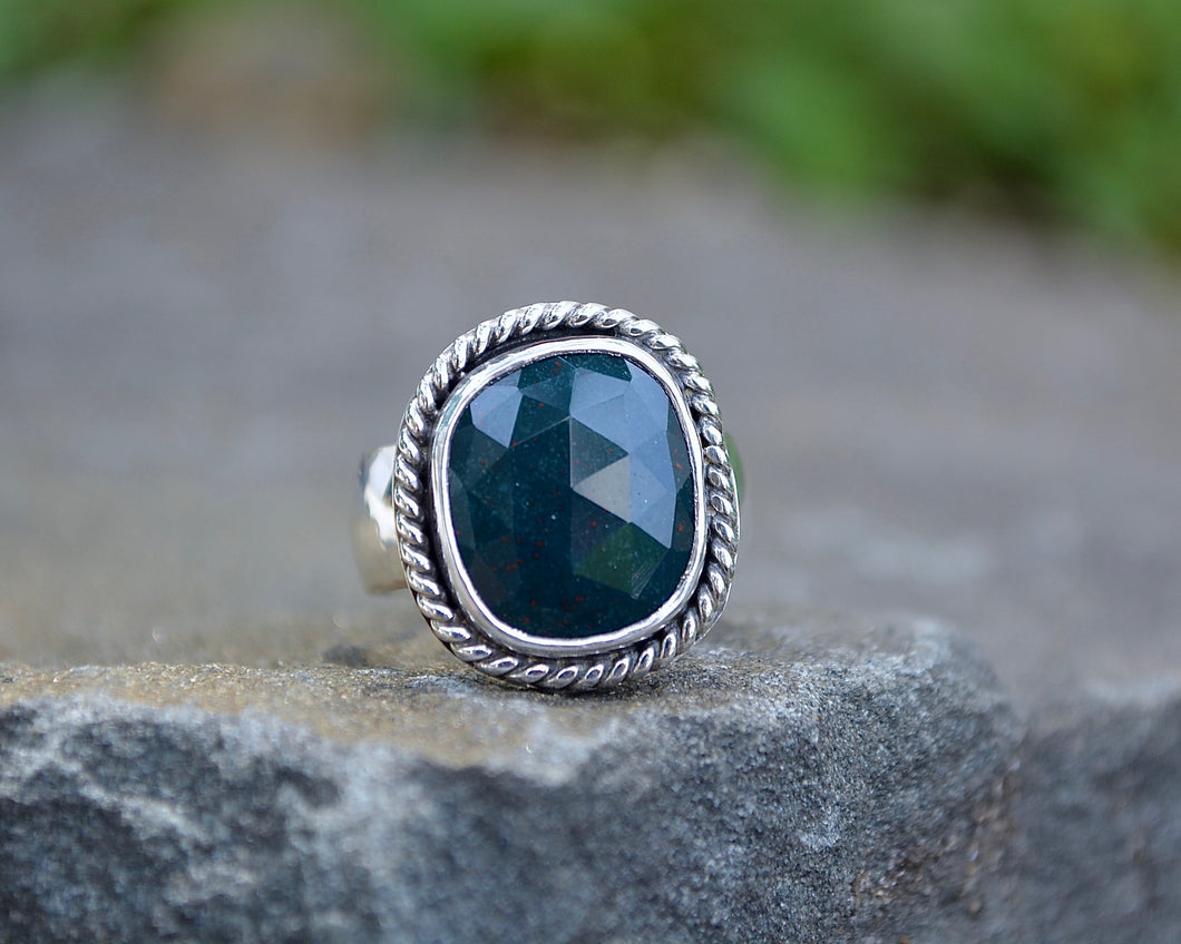 Bloodstone Roped Ring // Size 8